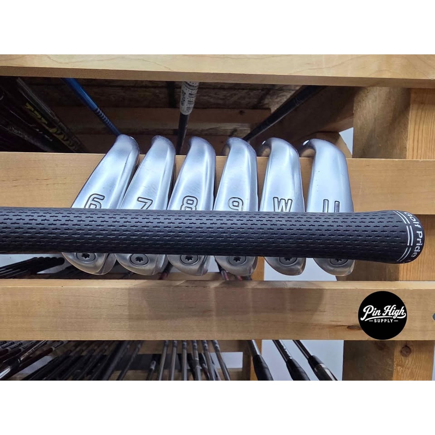 Ping g425 5-PW UW Regular Flex Iron Set