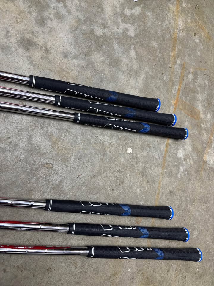 Zrixon z565 5-PW NS Pro Nippon Modus Tour 105 Regular Shaft Iron Set