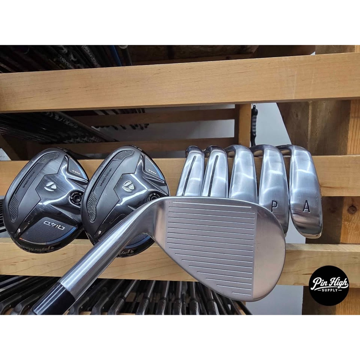 Taylormade QI Max 7-PW AW SW, Qi4d Max 5 & 6 Hybrid Regular Flex