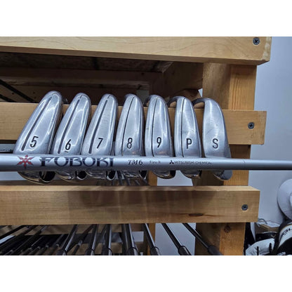 TaylorMade M6 Iron Set 4-PW & SW Regular Flex Upgraded Fubuki TM6 Graphite Right Hand – Good Condition