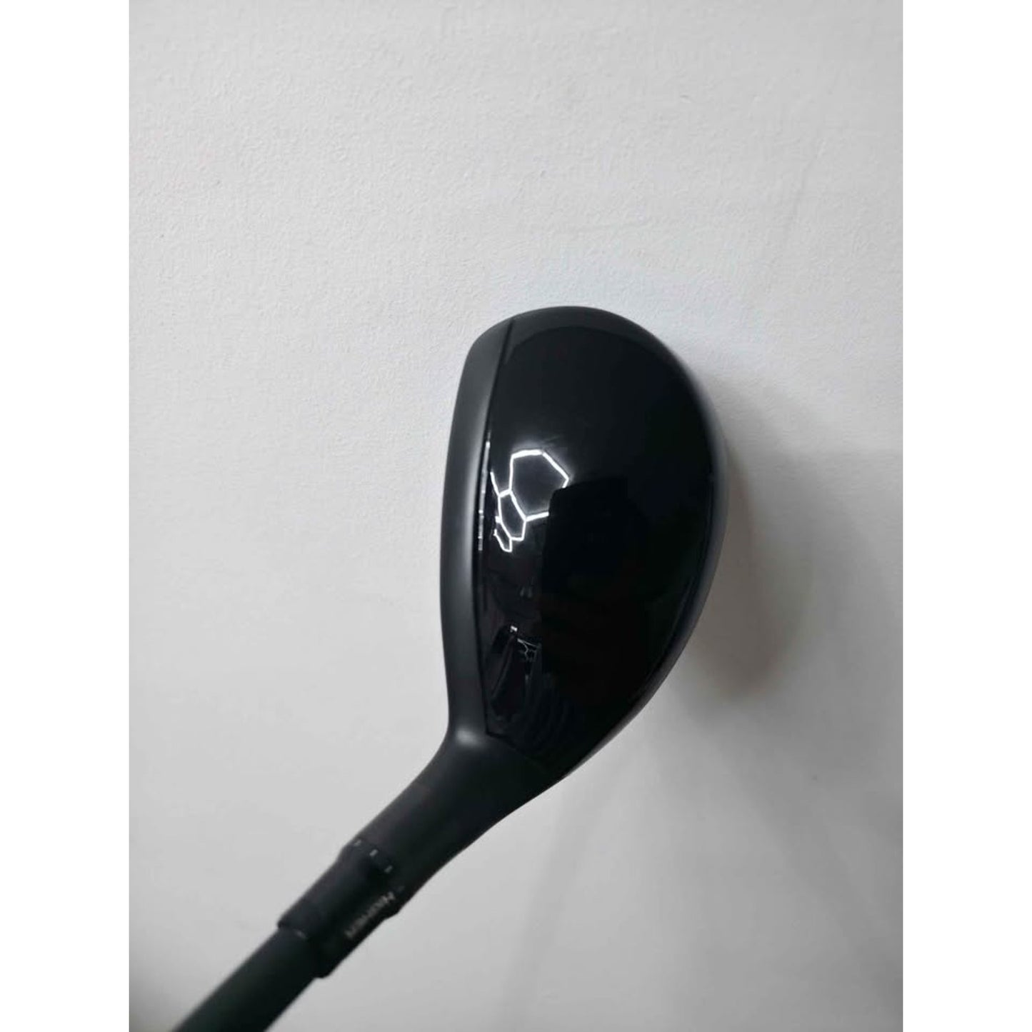 TaylorMade Qi10 Tour 2 Hybrid X-Stiff Flex Mitsubishi TENSEI AV Limited 85 HY Right Hand – Good Condition