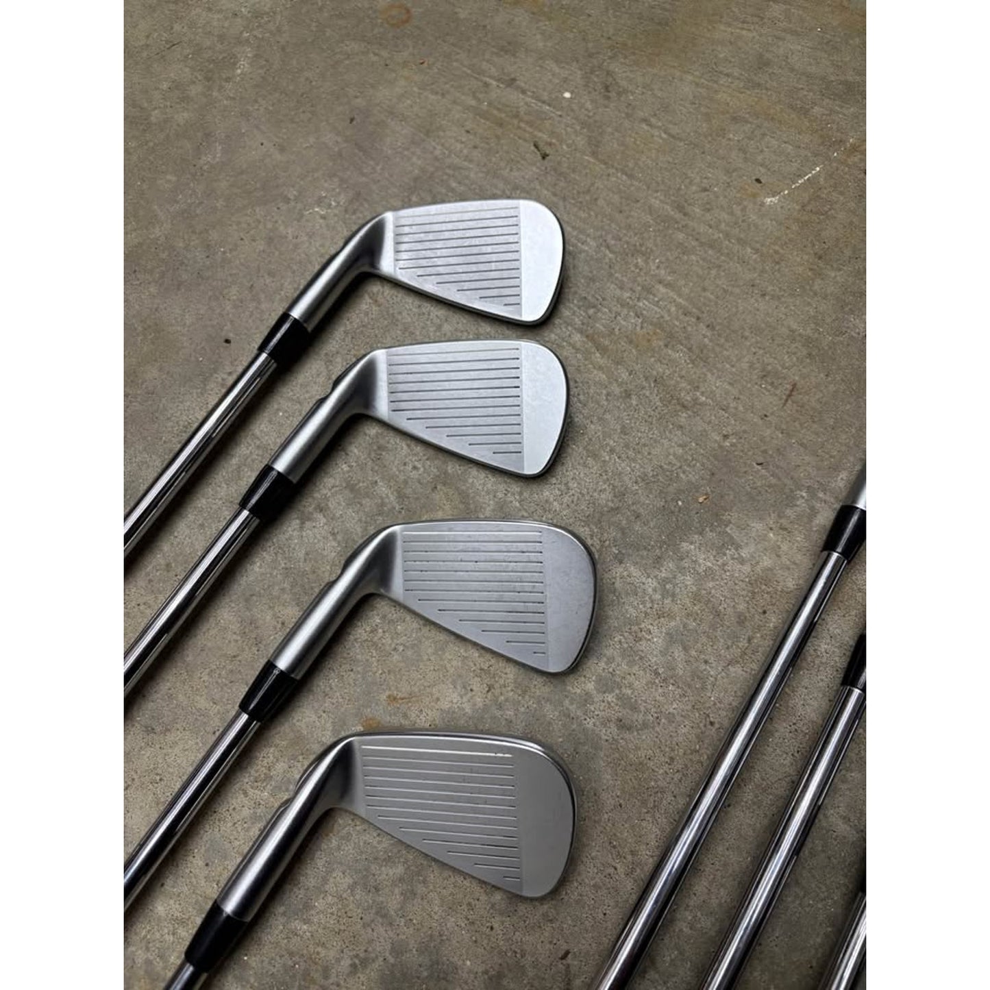 PING Blueprint S Iron Set 4-PW Red Dot +0.5" X-Stiff Flex Project X LZ 6.5 125g Right Hand – Like New
