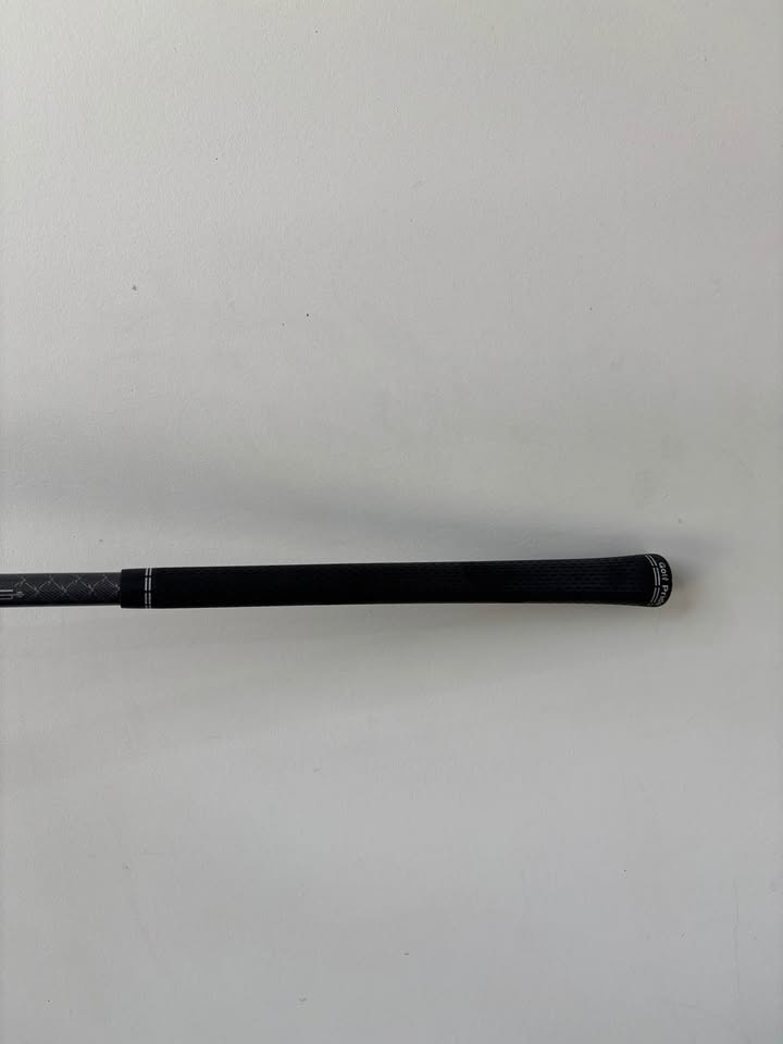 Titleist TSR2 10 Degree Driver Tense AV Series 55 Gram regular Flex