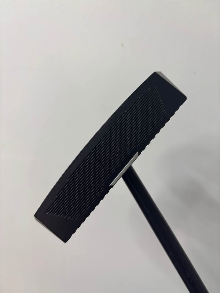 Lab Mezz Max 1 putter