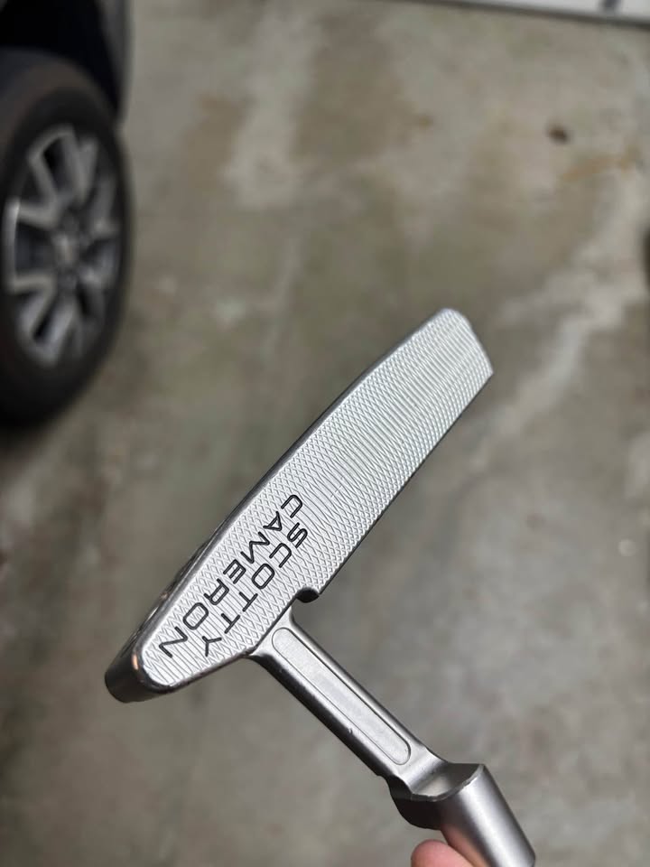 Scotty Cameron Super Select Newport 2+