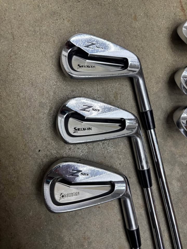 Zrixon z565 5-PW NS Pro Nippon Modus Tour 105 Regular Shaft Iron Set