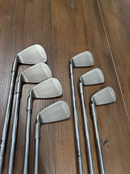 PING i10 Black Dot Iron Set 4-PW Stiff Flex PING AWT Steel Right Hand – Original PING Grips